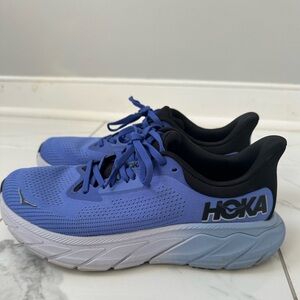 Hoka Women’s 8.5 Arahi Shoe